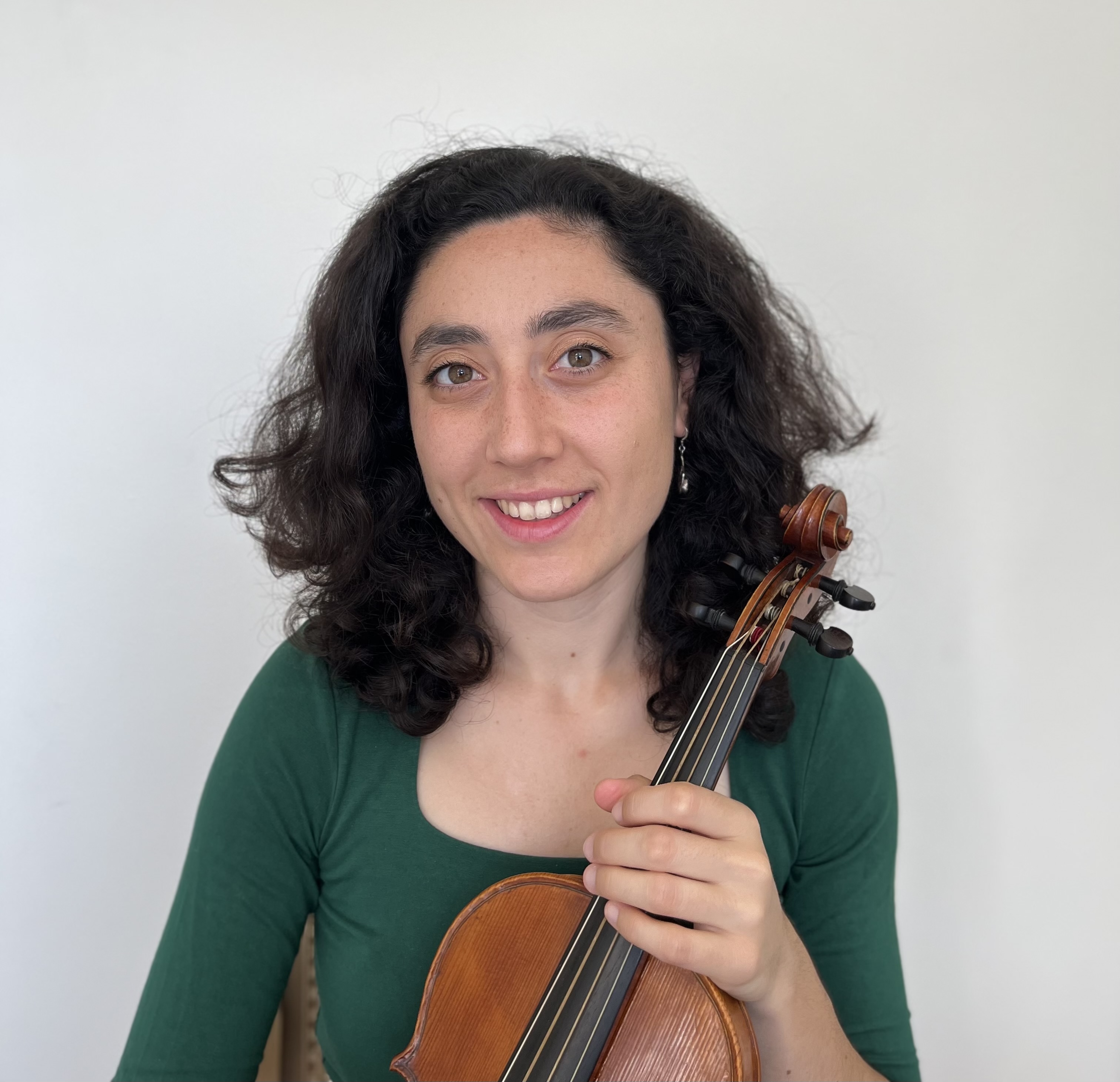 Portrait de Ilana Ledermann, Violon baroque